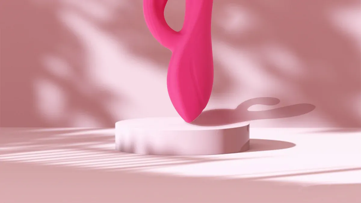 How to Use a Suction Cup Dildo for Beginners