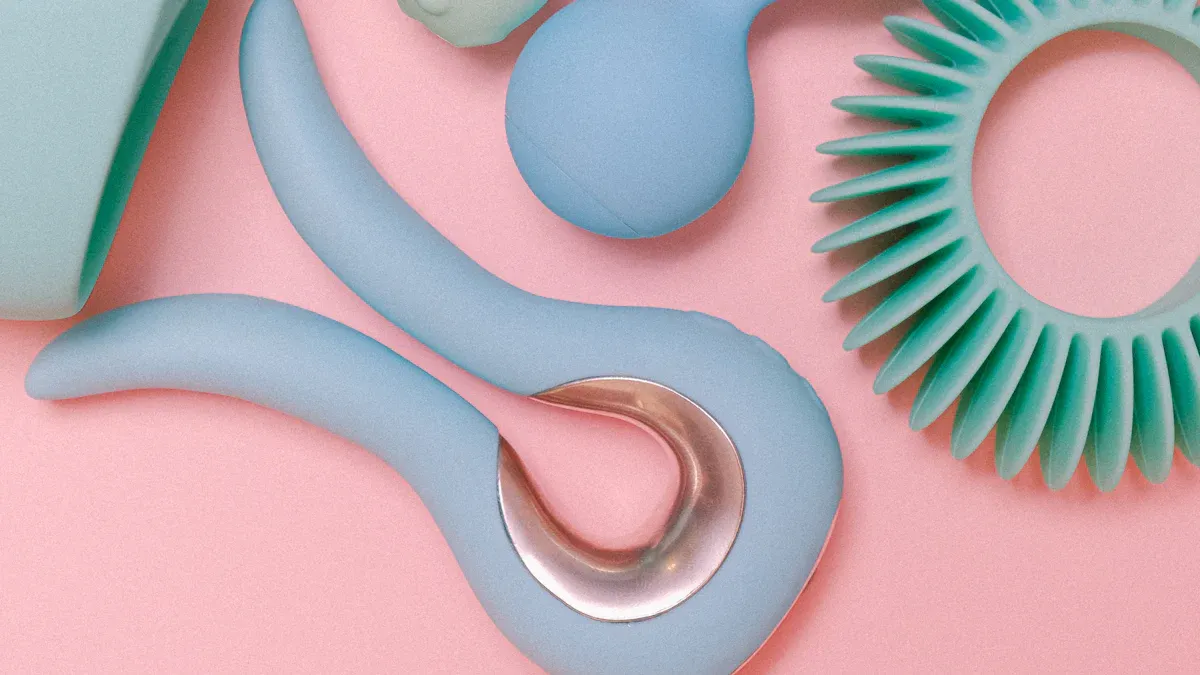 The Top 10 Thrusting Dildos of 2025