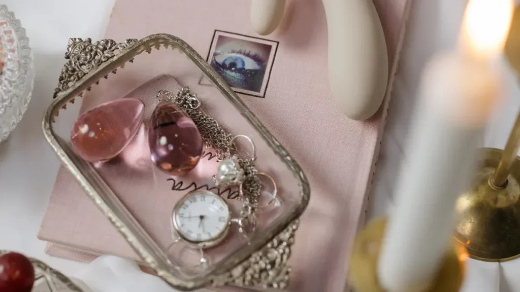 The Most Discreet Necklace Vibrators That Double as Stunning Jewelry