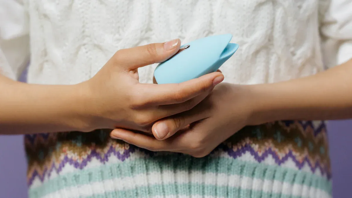 What Is a Handheld Vibrator and How Does It Work